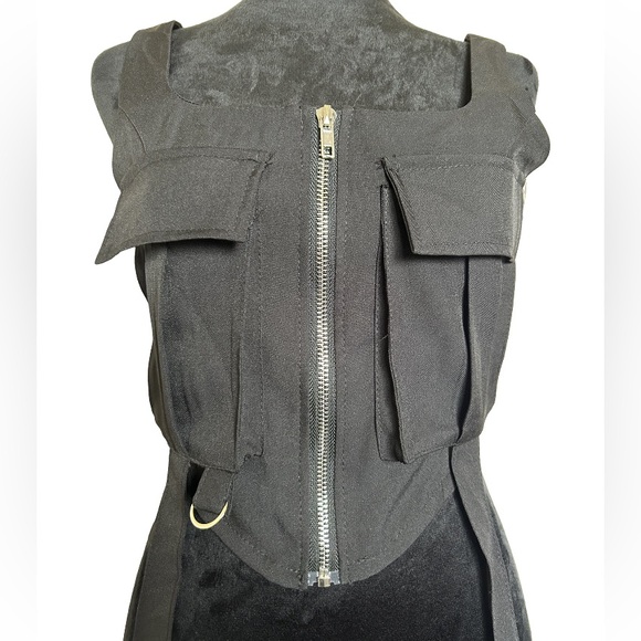 Balboa Fashion Zipped Tank-Top With Flap Pockets - Picture 3 of 12